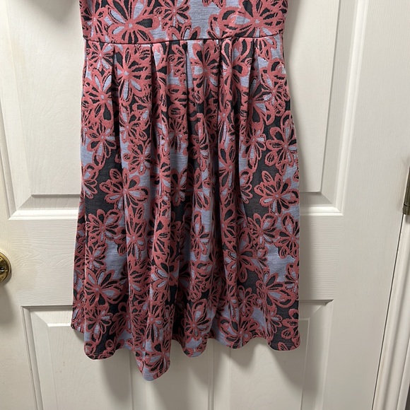 LuLaRoe Short Sleeve Dress Size Small - Picture 3 of 10